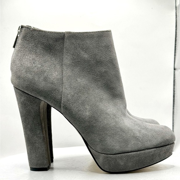 MICHAEL Michael Kors Shoes - EUC Michael Michael Kors Grey Suede Platform Block‎ Heel Booties Size 8.5
